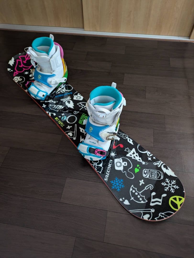 カラフル スノーボード ビンディング　ブーツ　ケース　リーシュの5点セット