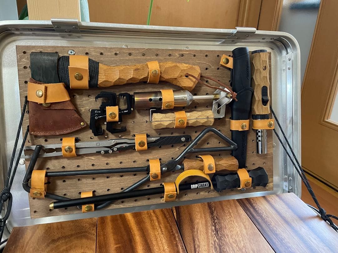 DULTON ダルトン　アルミコンテナ Mサイズ　旧型　廃盤品　改造　パンチング