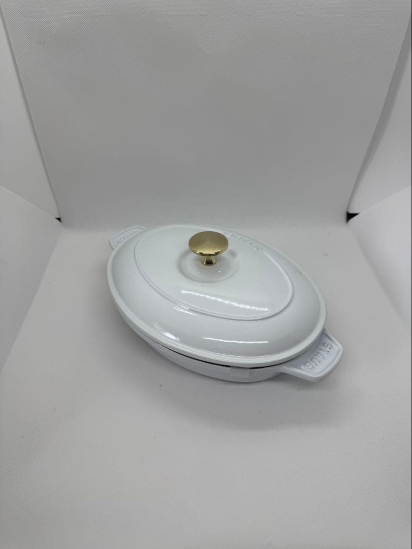 staub ストウブ　オーバルホットプレート　ホワイト　未使用に近い
