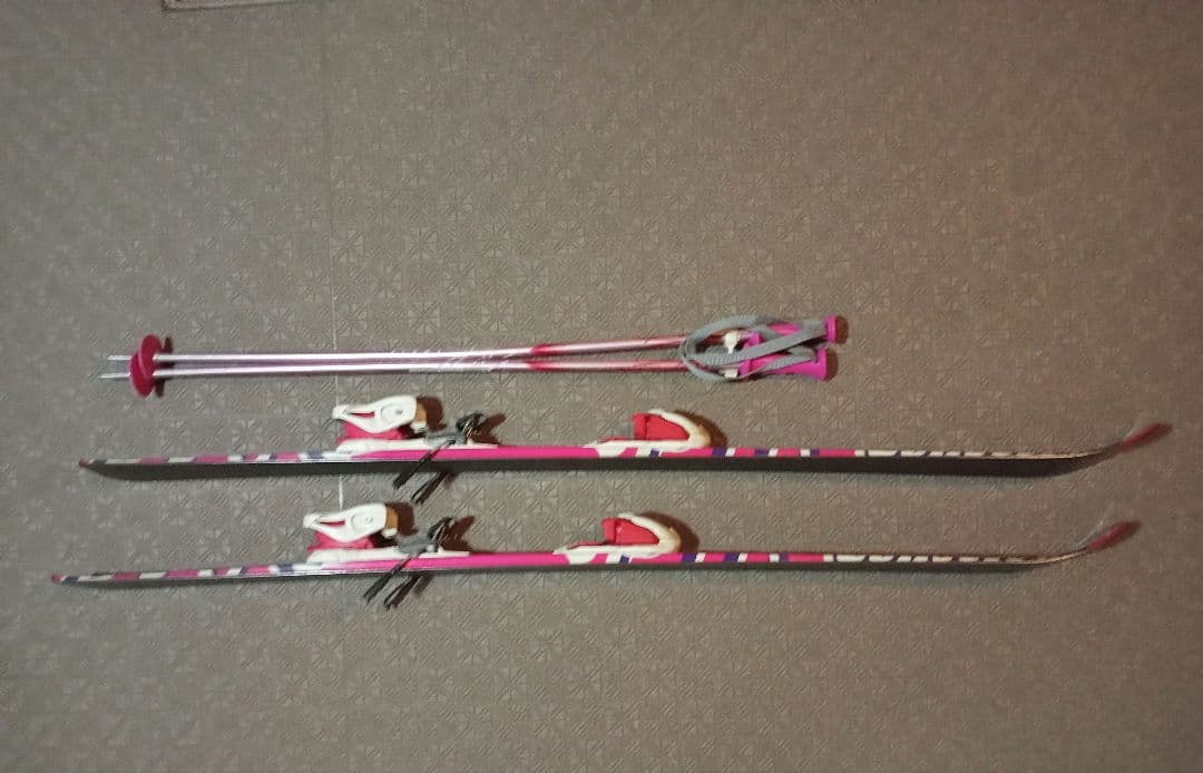 Pure Conscious 子供スキー板130cmとポールセット - メルカリ