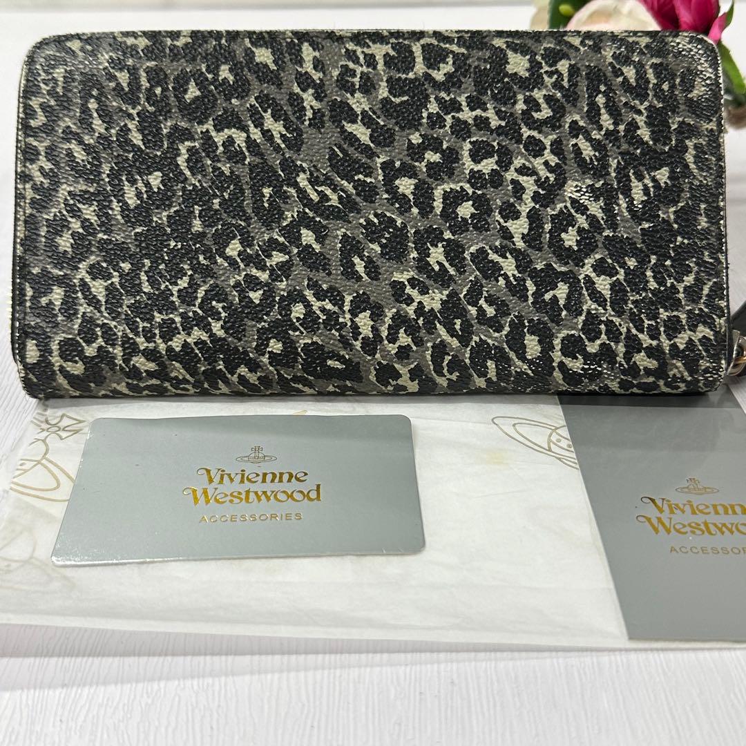 新品同様‼️ ヴィヴィアンウエストウッド　財布　長財布　ラウンドファスナー
