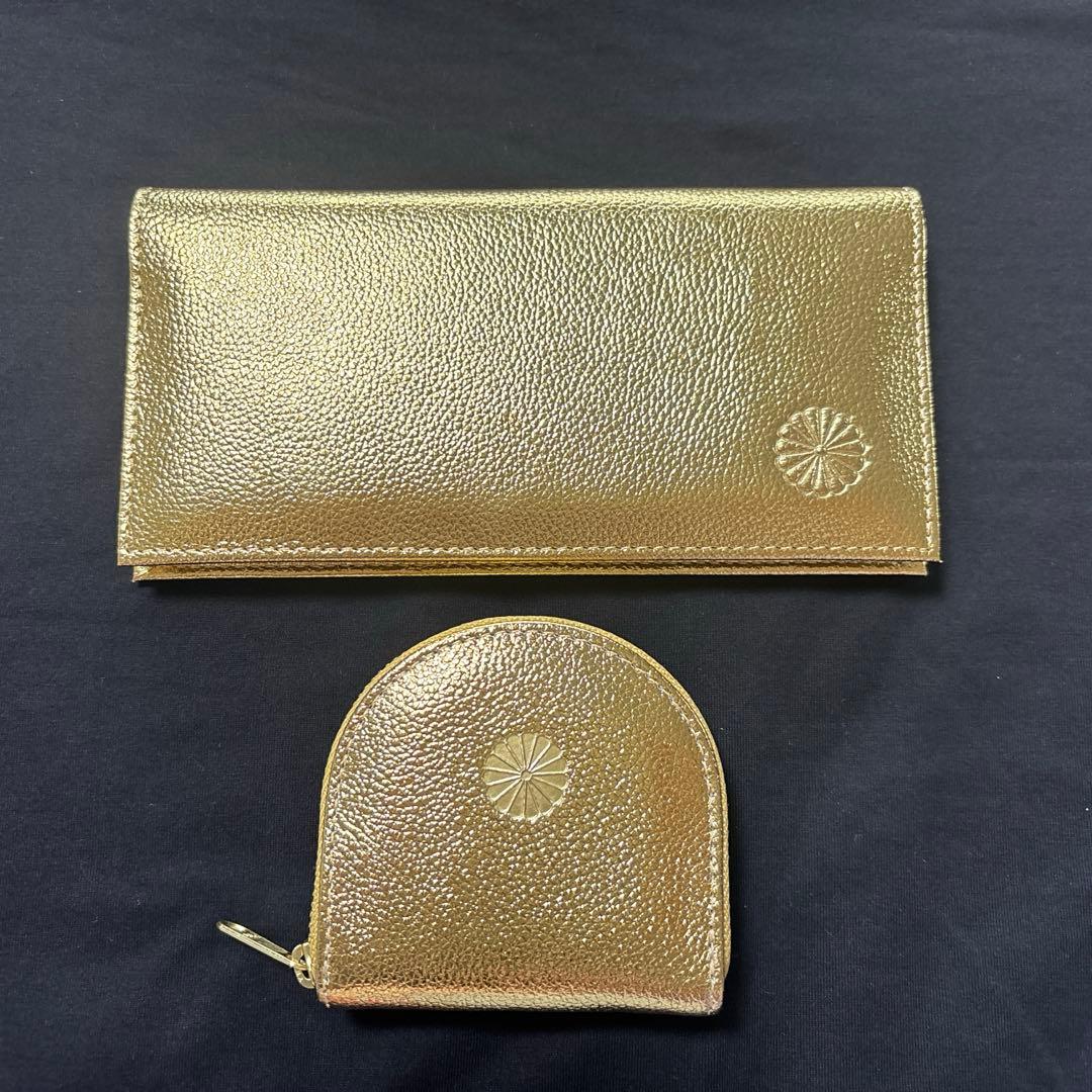 皇居 本革 菊の紋入り ゴールド長財布 コインケース 東御苑 - メルカリ