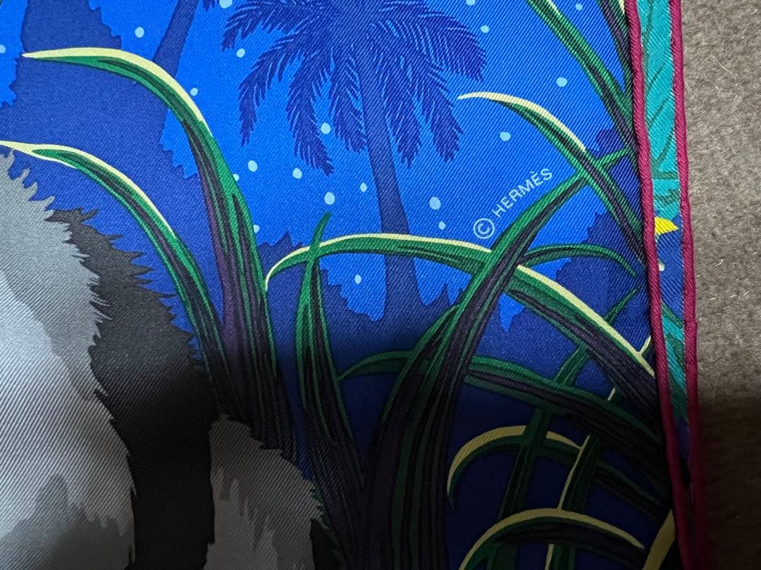 HERMES エルメス カレ90 タイガータイガー　Tiger Tiger