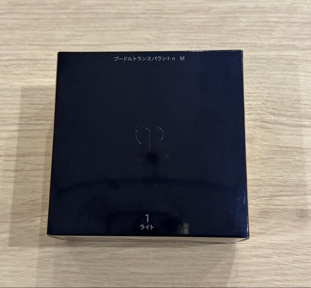 クレ・ド・ポー ボーテ　プードルトランスパラントｎ Ｍ