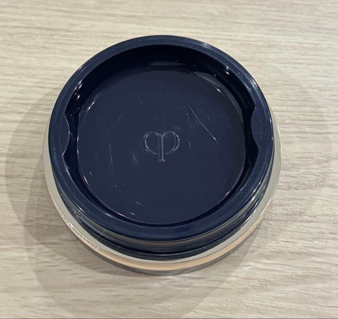 クレ・ド・ポー ボーテ　プードルトランスパラントｎ Ｍ