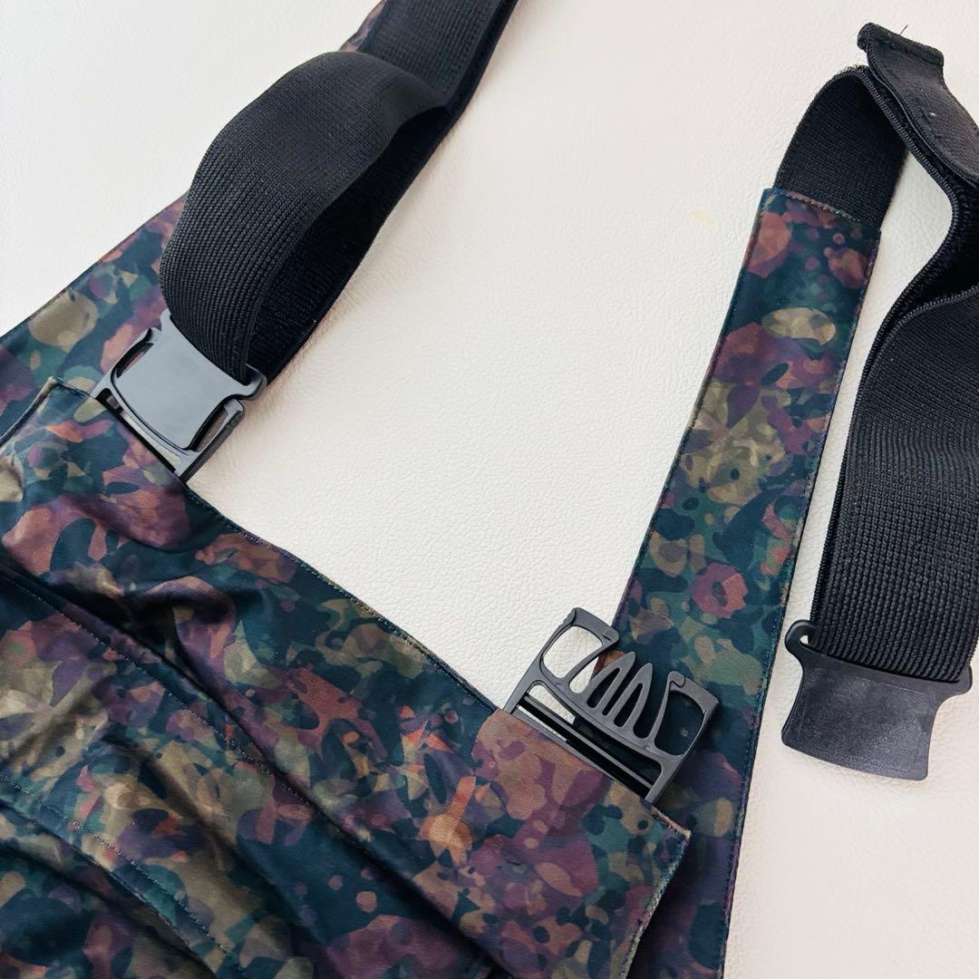 2520【極美品】43Degrees ビブパンツ レディース スノボウェア 花柄