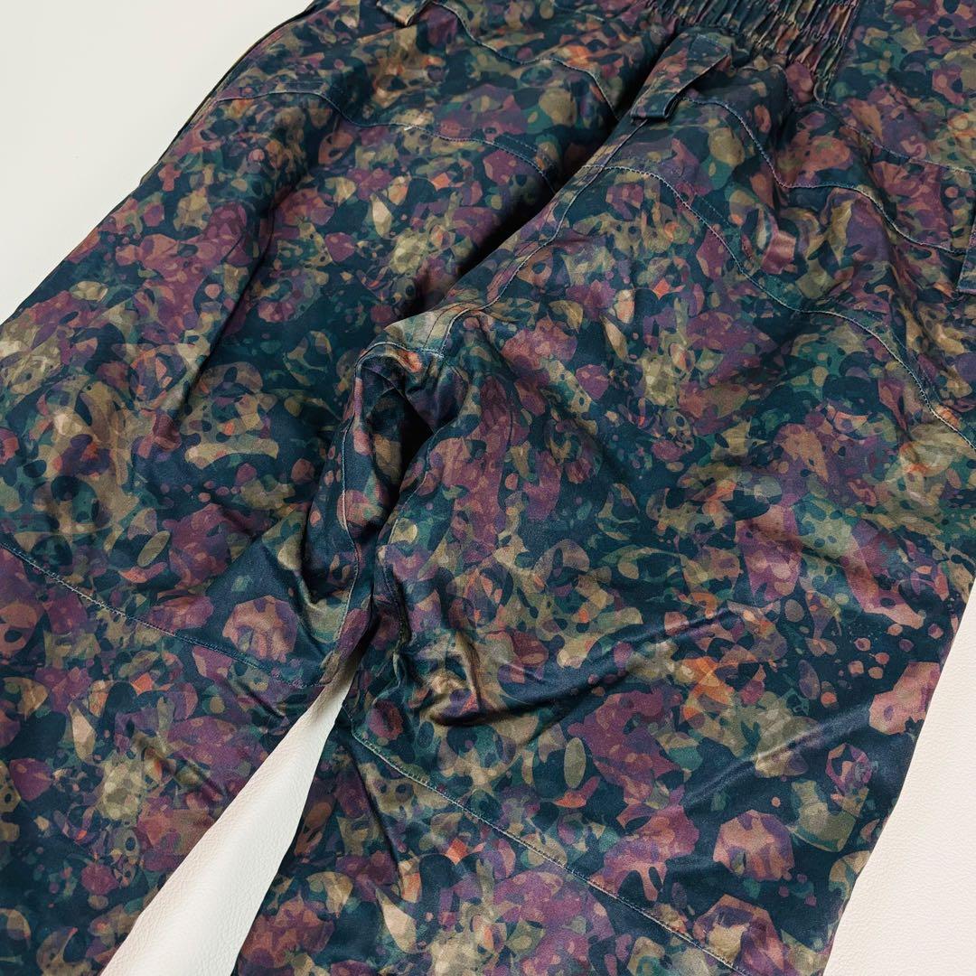 2520【極美品】43Degrees ビブパンツ レディース スノボウェア 花柄