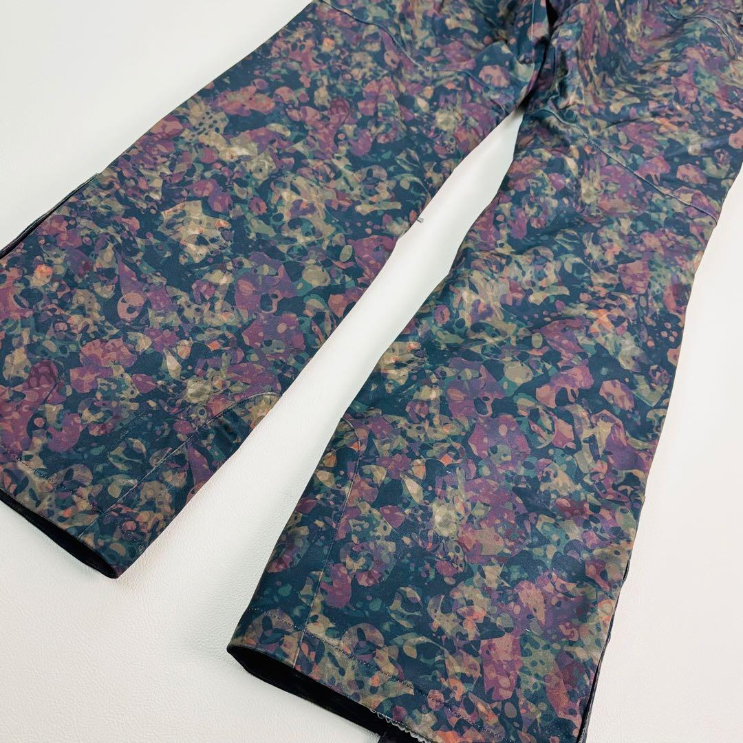 2520【極美品】43Degrees ビブパンツ レディース スノボウェア 花柄