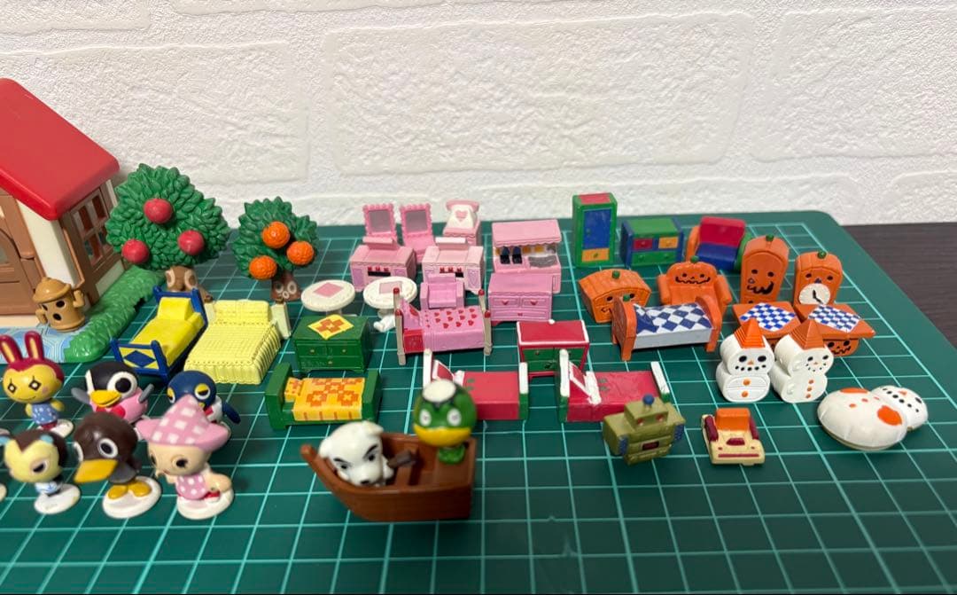 【希少】どうぶつの森 森をつくろう！ フィギュア家具セット 大量セット