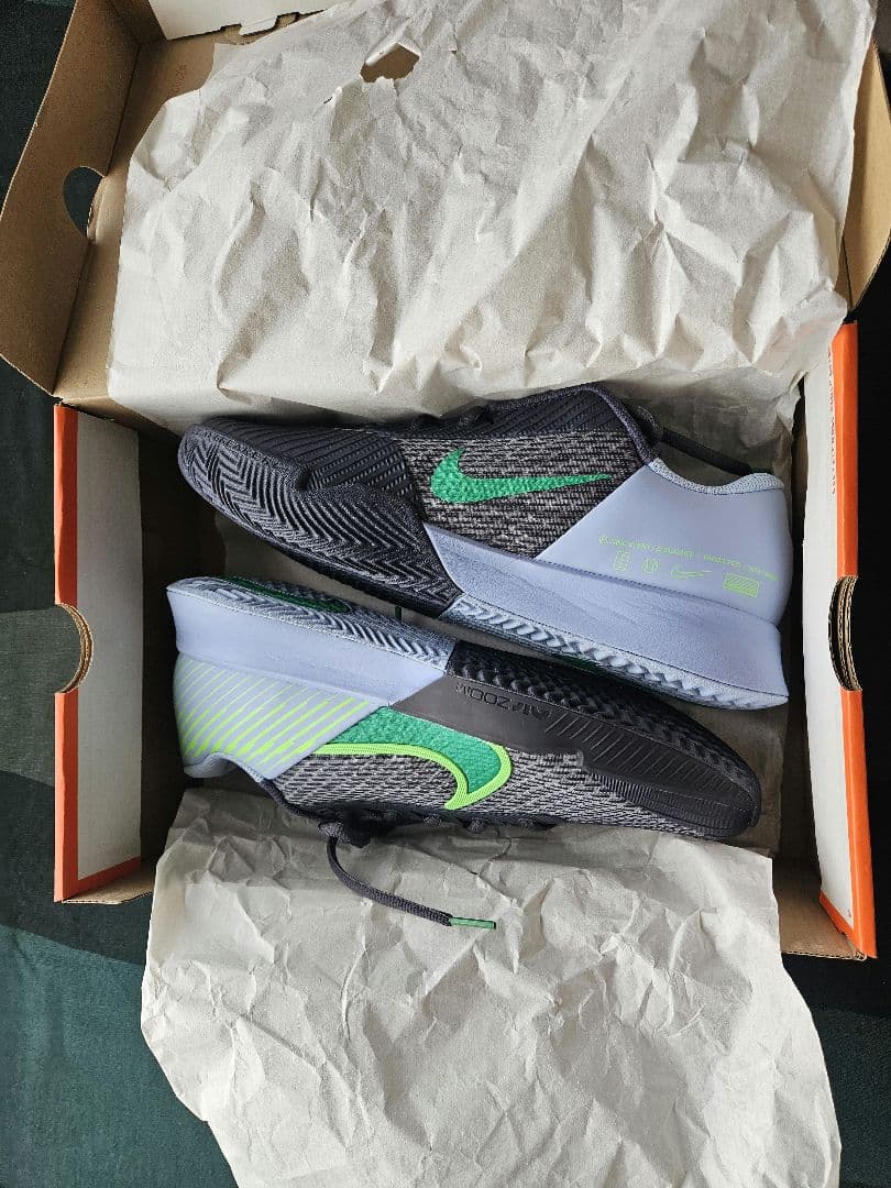 【専用です】NIKE　テニスシューズ　ヴェイパープロ2　クレイ　27.5cm