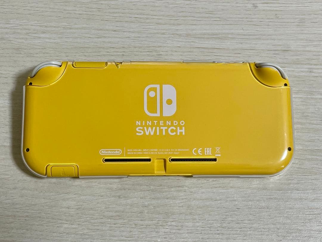 Nintendo Switch Light イエロー 本体+SDカード+ケース類