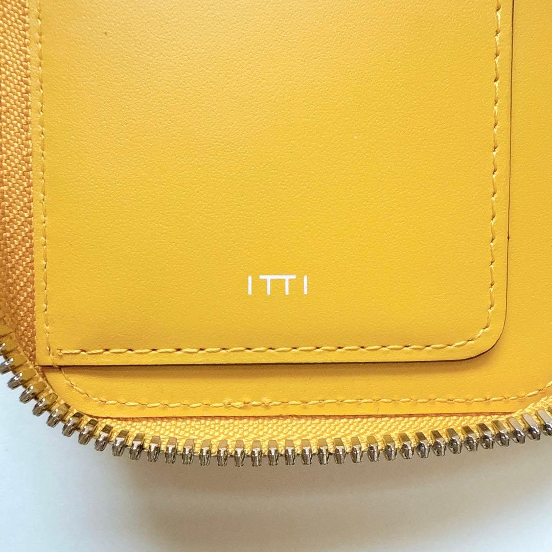 【美品】ITTI イッチ　コンパクトウォレット　二つ折り財布　レザー　イエロー