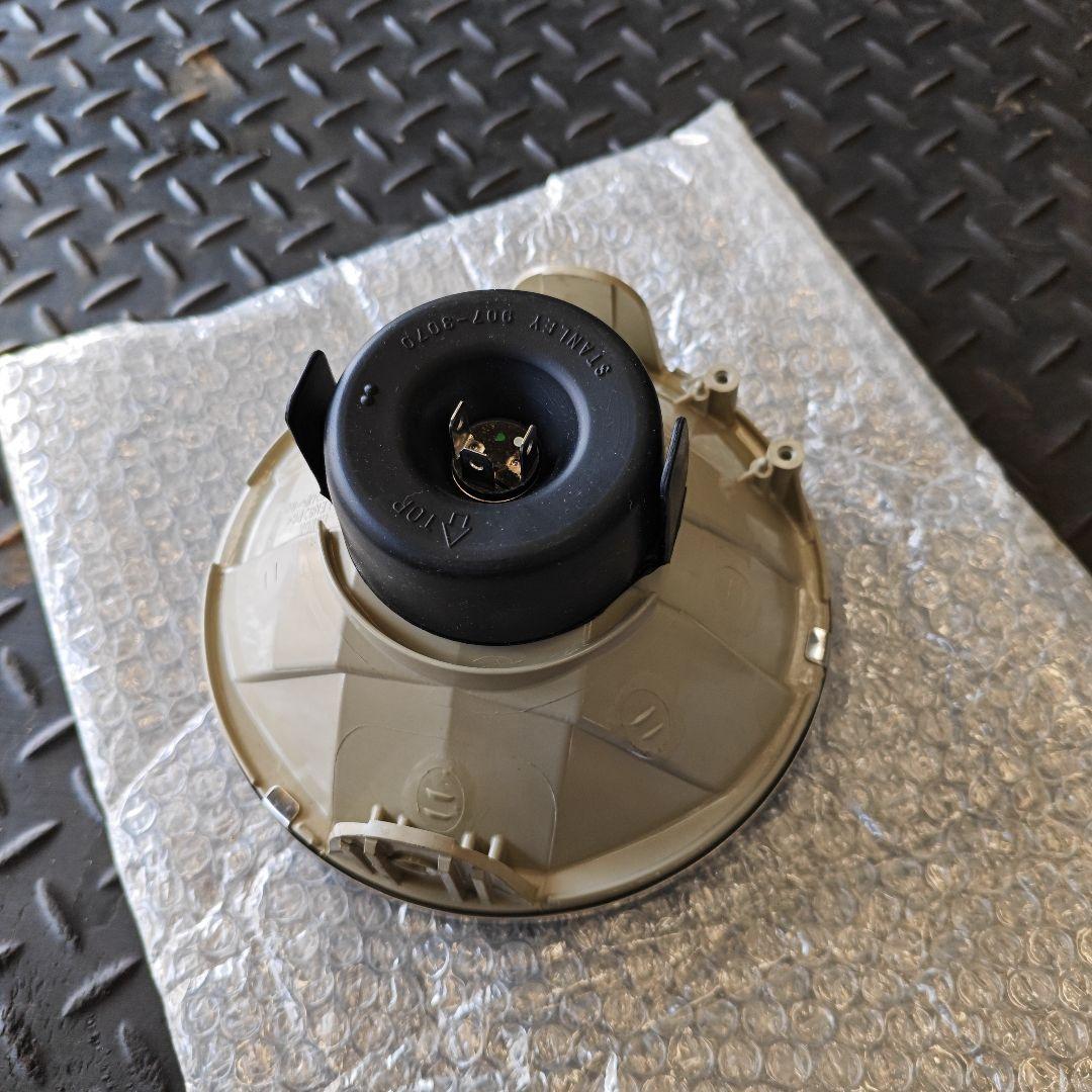 新品訳あり　ホンダ　CB400SF 　純正ヘッドライトユニット