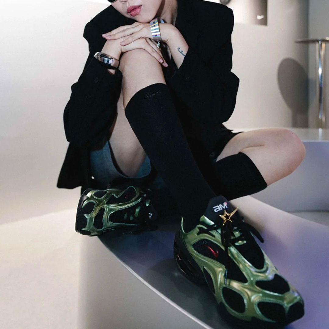 24.5 ナイキ エア マックス ミューズ ウィメンズ NIKE AIRMAX