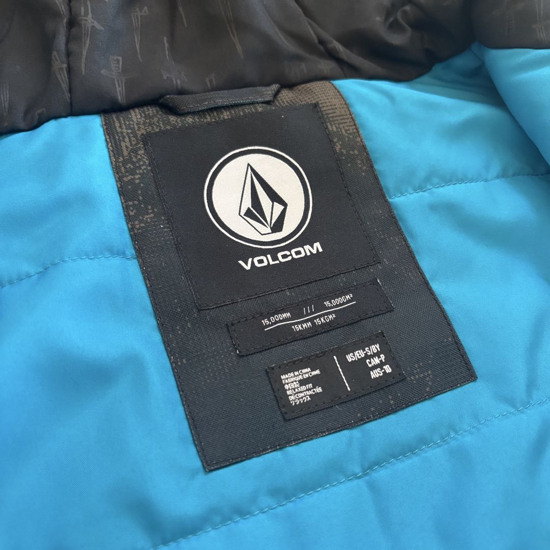 新品○VOLCOMボルコム○ジュニアスノーボードスキーウェアジャケット&パンツ