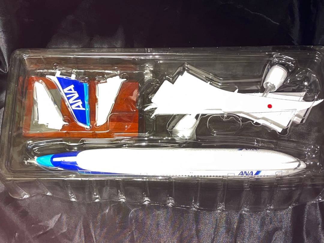 非売品/美品]1/200ANA B787-8 We fly 1st 木製台座 - メルカリ