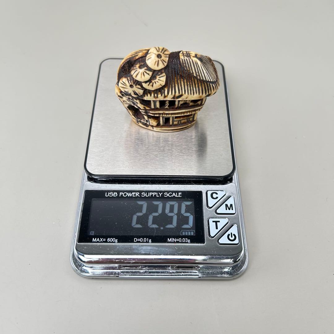 彫刻極上根付天然素材アンティーク骨董飾り物古美術置物細密細工