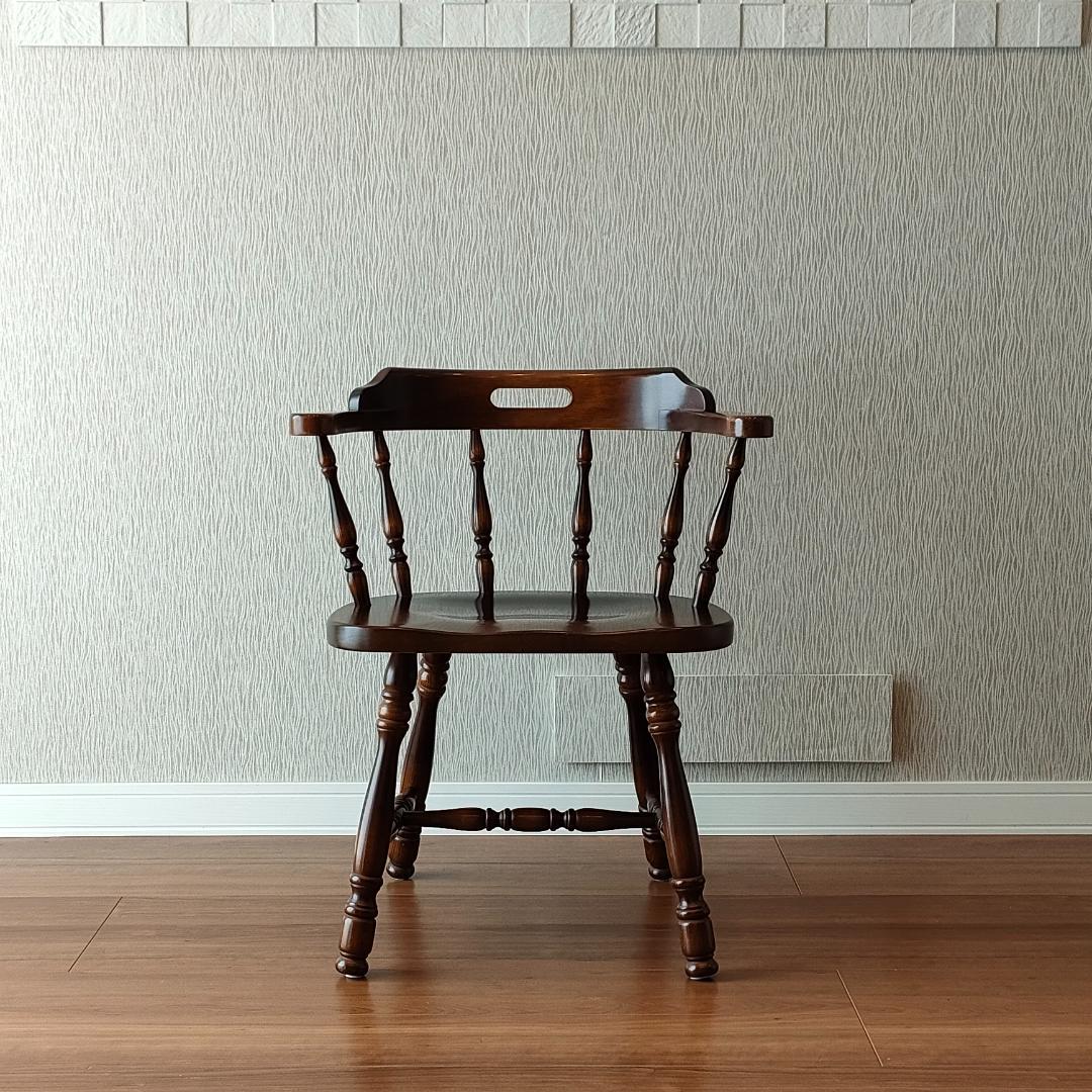 〈美品〉キツツキ　アームチェア　キャプテン　持ち手　ろくろ脚