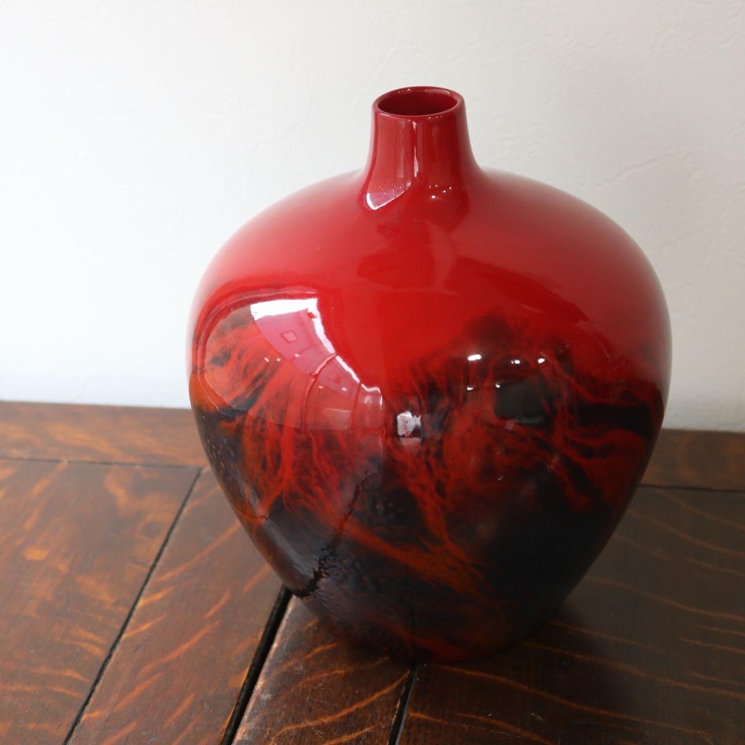 真紅の存在感たるや、英国ロイヤルドルトン ルージュフランベ 花瓶