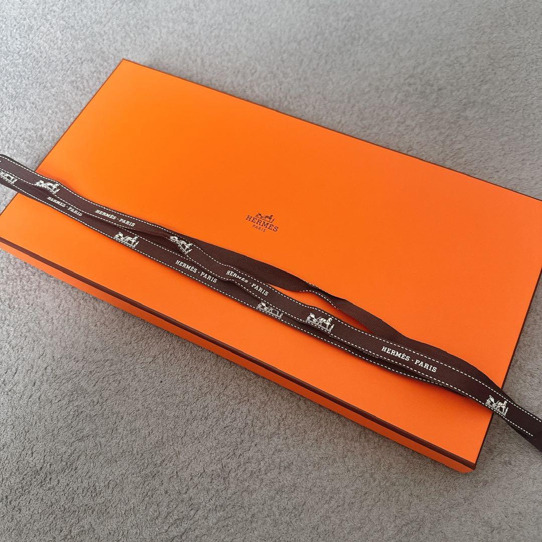 新品未使用　エルメス　カシミヤマフラー　《モール》　2025AW グレー 白