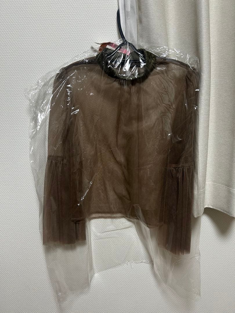 オリーブグリーン　フリル付き　パーティードレス　セット