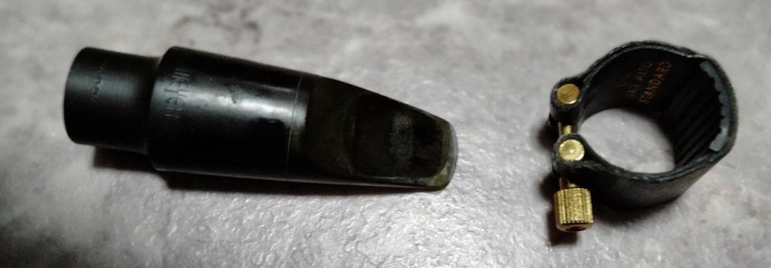 ヤマハYAS-275 アルトサックス本体とケース、付属品