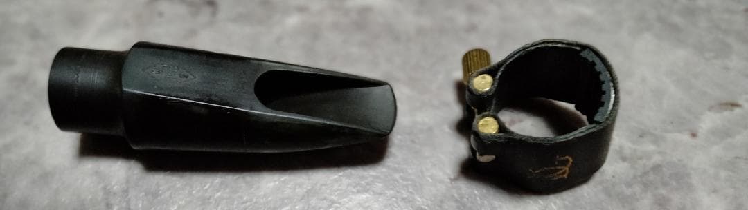 ヤマハYAS-275 アルトサックス本体とケース、付属品