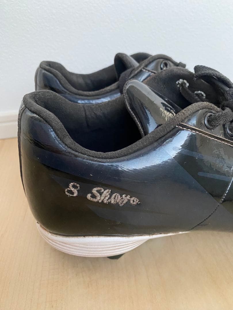 千葉ロッテマリーンズ中村奨吾選手直筆サイン入実使用スパイク