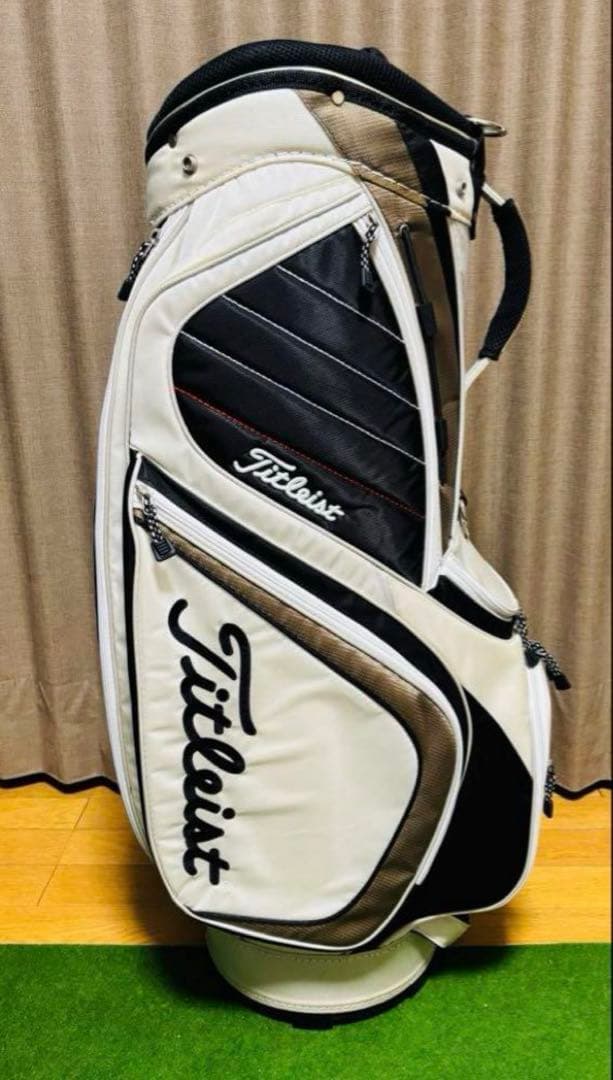 ツ*ん様 早い者勝ち！Titleist キャディバッグ ホワイト/ブラック/