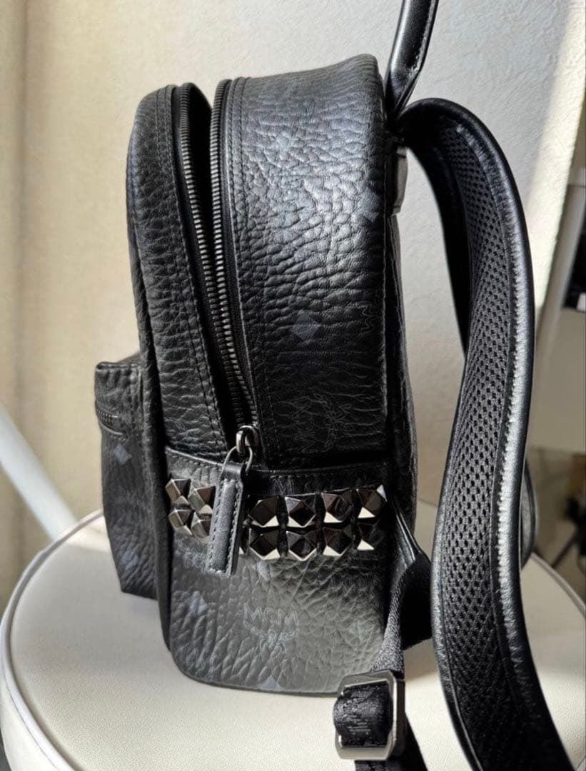 MCM ブラックレザー リュック ミニ袋付き　本物