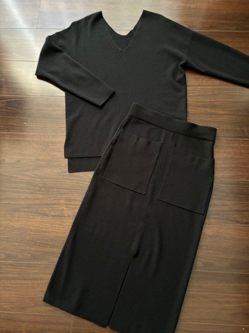 ウィムガゼット　ニットセットアップ　ブラック