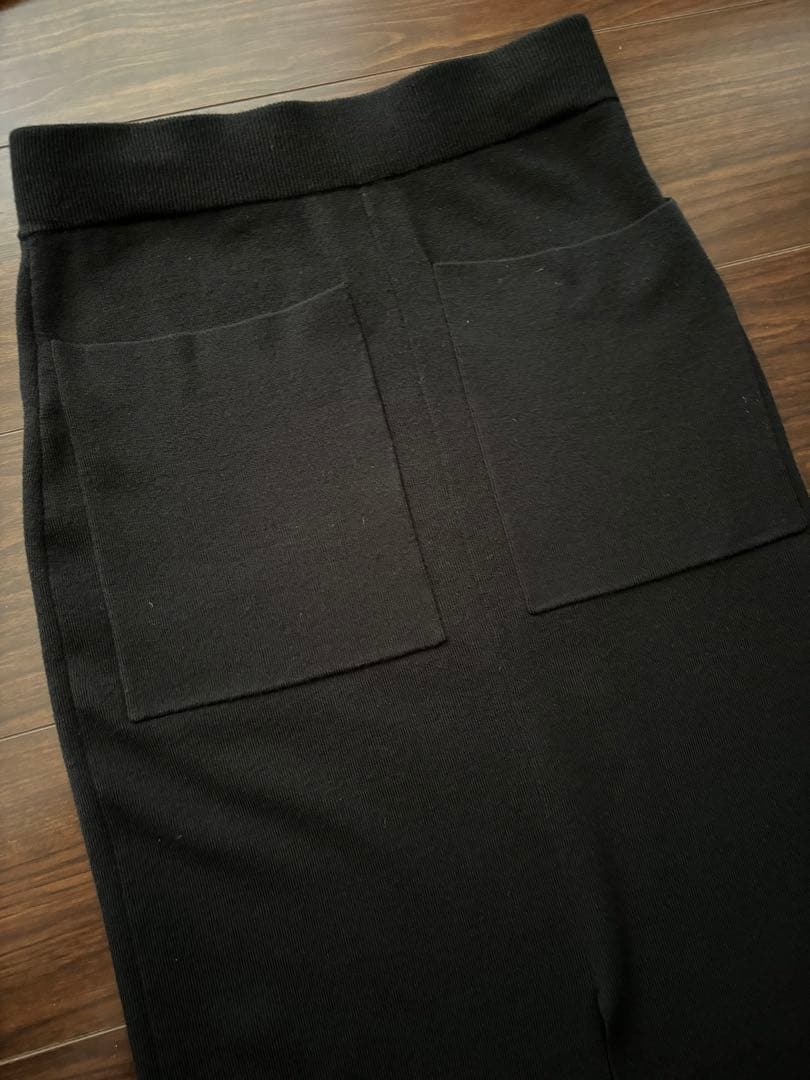 ウィムガゼット　ニットセットアップ　ブラック