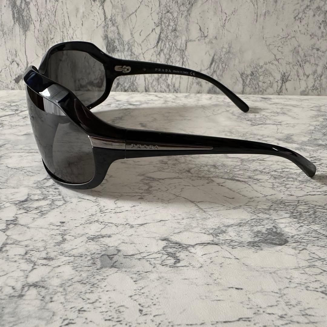 PRADA ブラック サングラス SPR14G GACKT 着用モデル - メルカリ