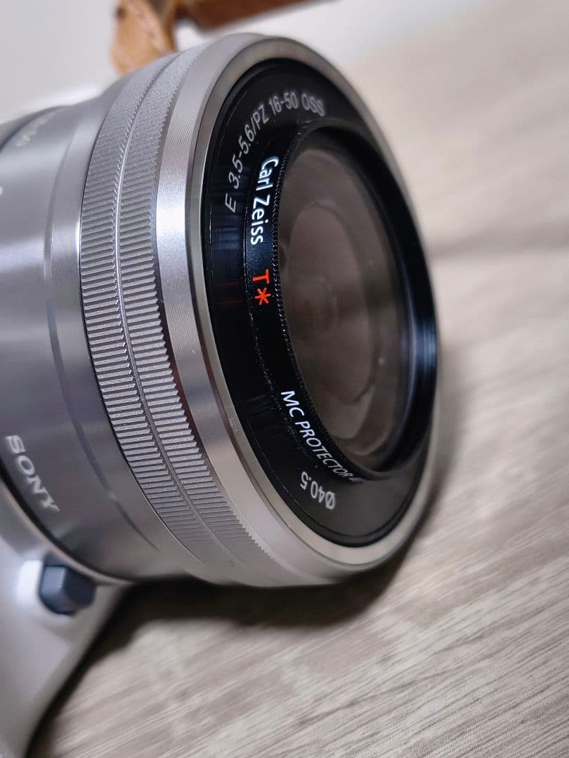美品　SONY α5100 E PZ 16-50mmレンズ付き