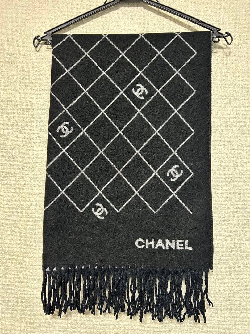 シャネル マフラー ブラック.グレー - メルカリ