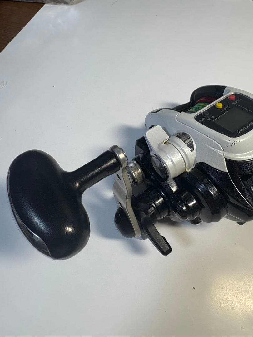 シマノ電動リール プレイス　1000 ホワイト