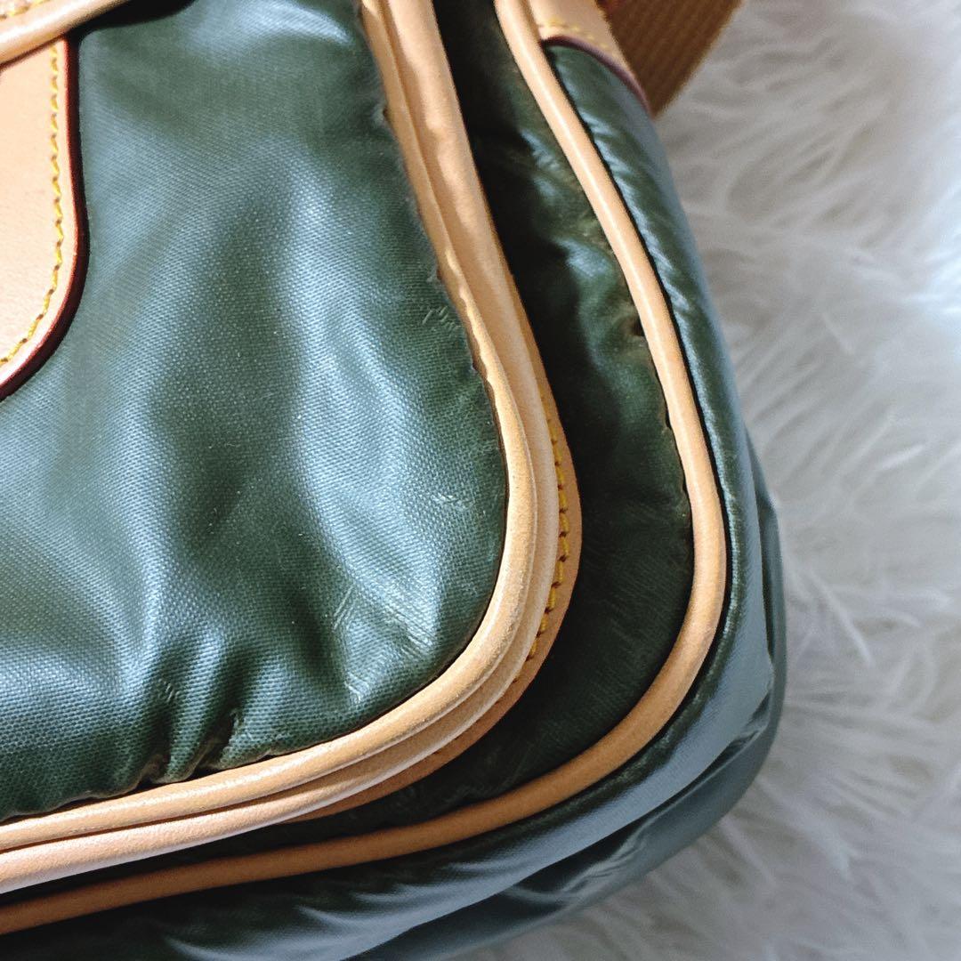 良品⭐️ハンティングワールド　バチュークロス　メッセンジャーバッグ　メンズ　カーキ