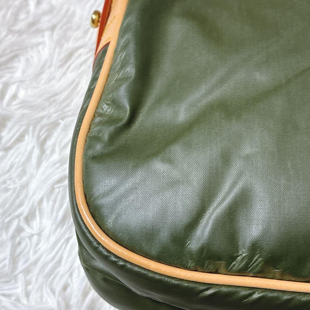 良品⭐️ハンティングワールド　バチュークロス　メッセンジャーバッグ　メンズ　カーキ