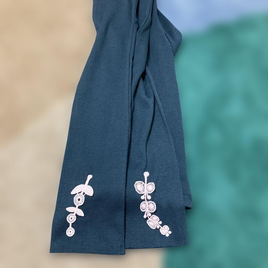 ミナペルホネン　レギンス　ダークグリーン