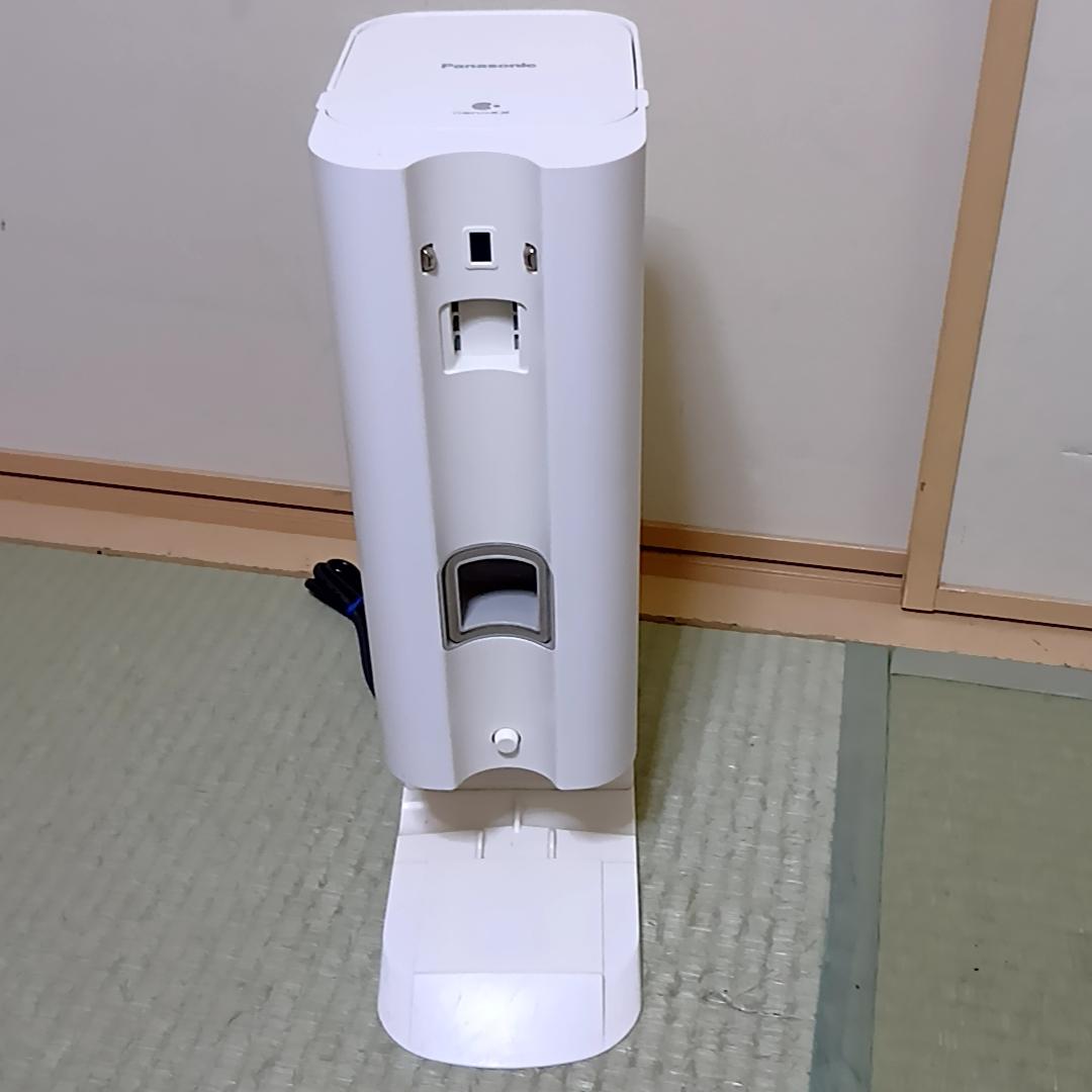 Panasonic パナソニック　コードレススティック掃除機 MC-NS10K