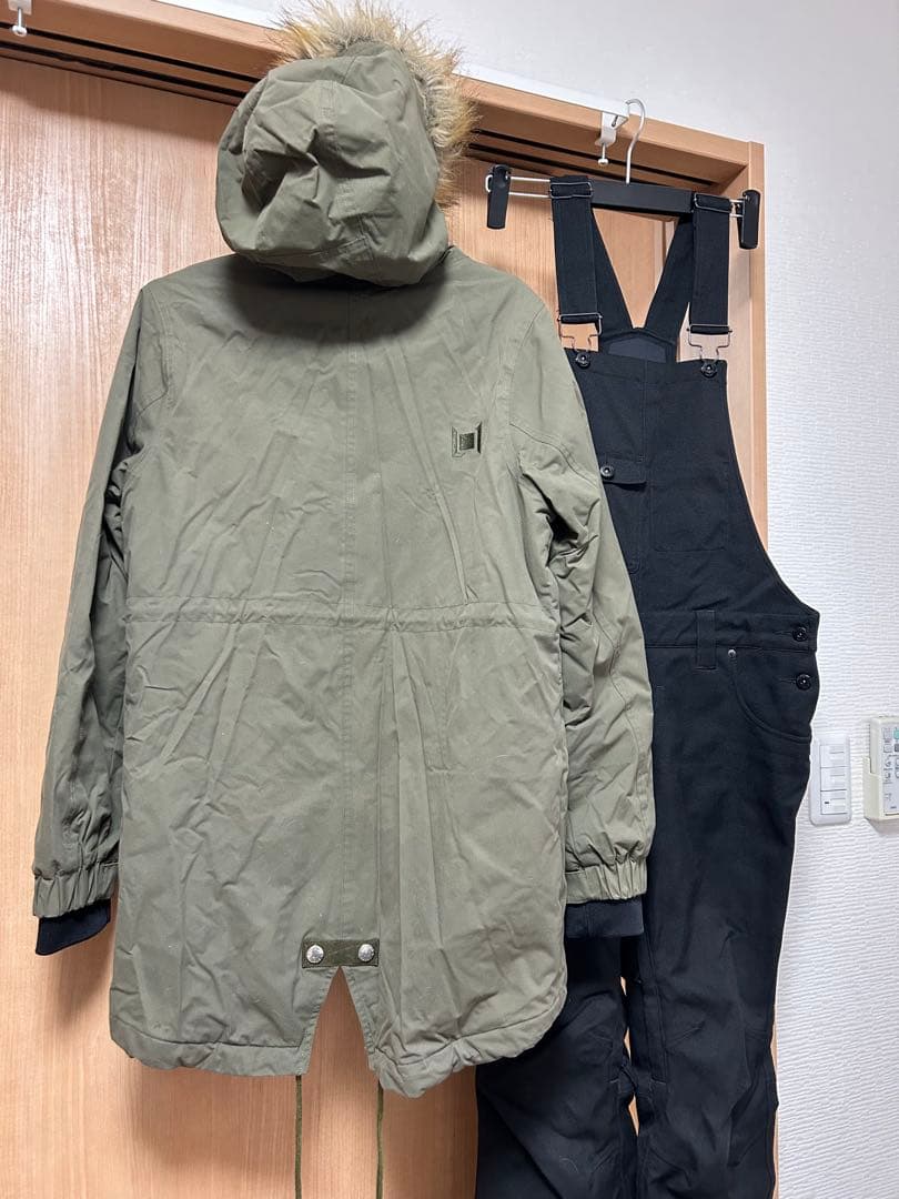 L1エルワン　スノーボードウエア　ジャケット　パンツ　ウェア　ビブパンツ　セット