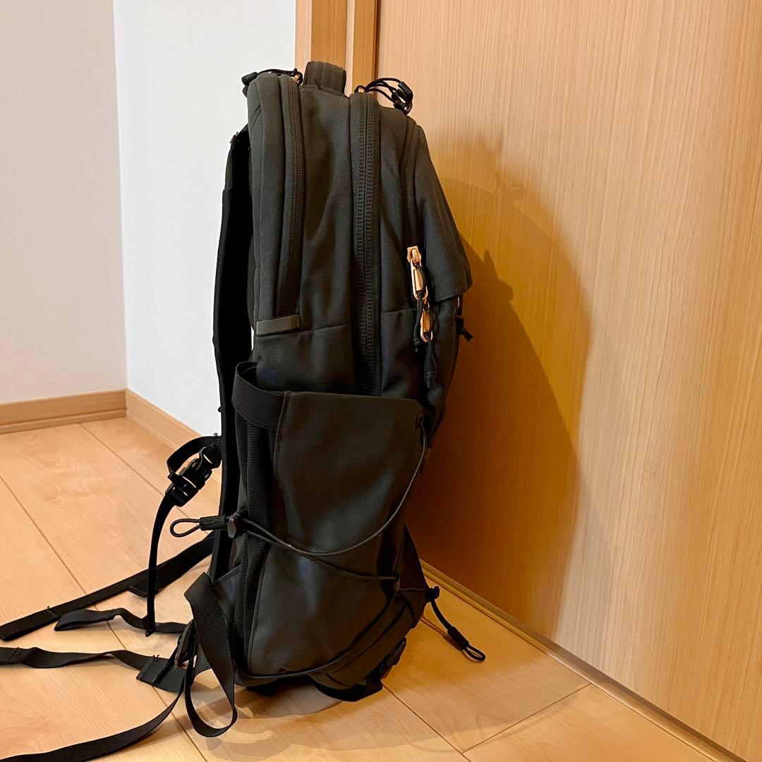 【美品】THE NORTH FACE POREALIS リュック　バックパック