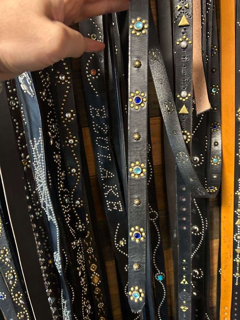 スタッズナローベルト22mm幅　ダブルリーフhtcナロー好き