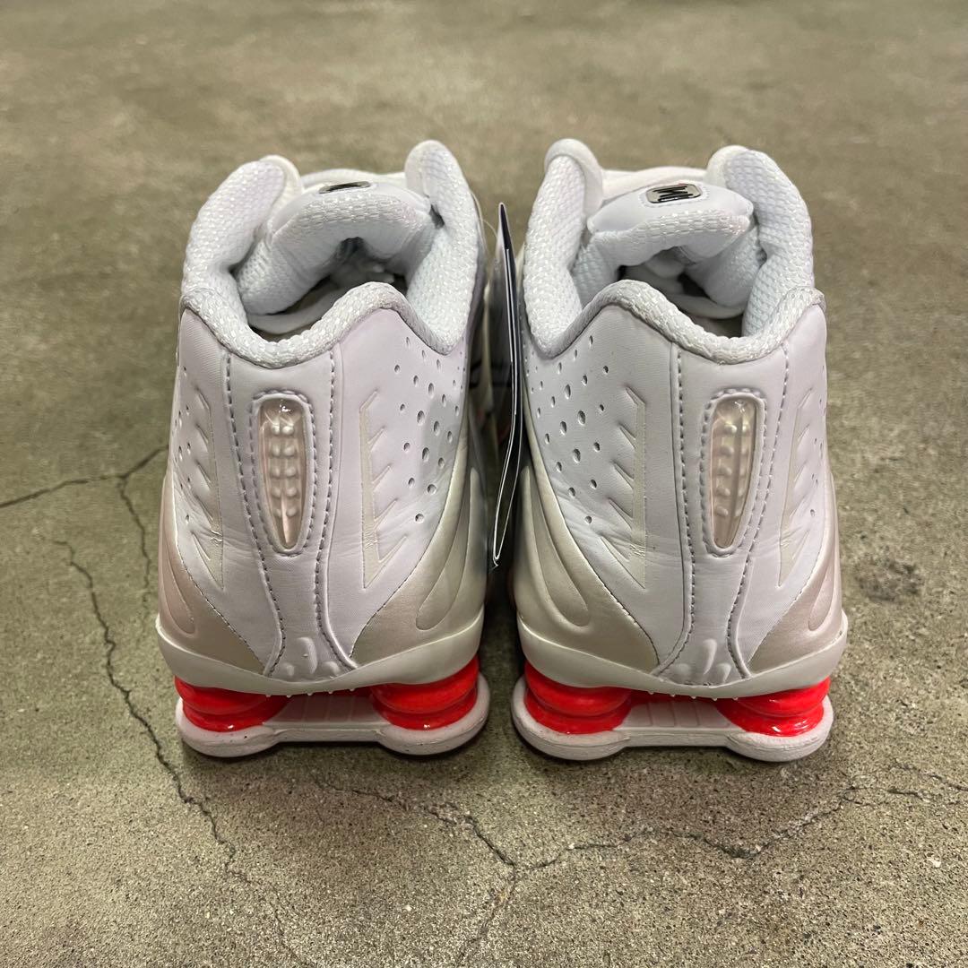 Nike Women's Shox R4 AR3565-103 24㎝