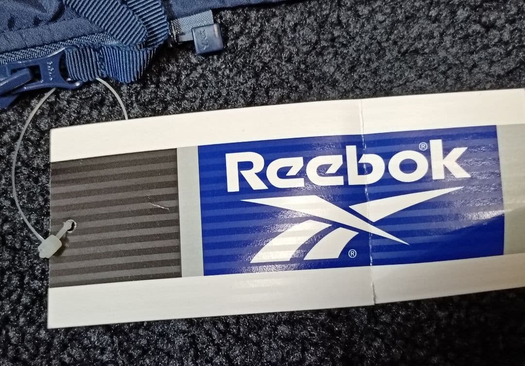 新品未使用　美品　Reebok　リーボック　 ベンチコート　ネイビー　メンズM