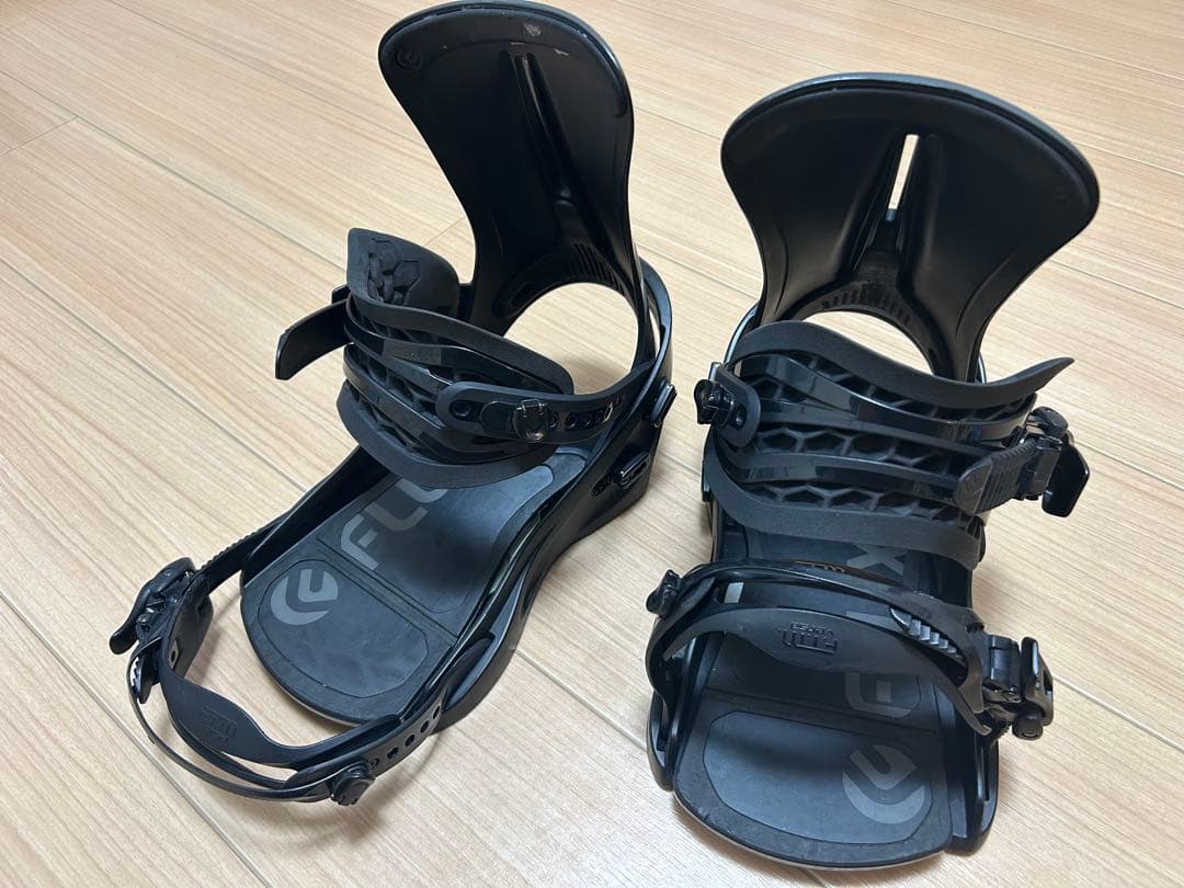 FLUX XF 17-18 サイズMFLUX XF 17-18モデル Mサイズ フラックス