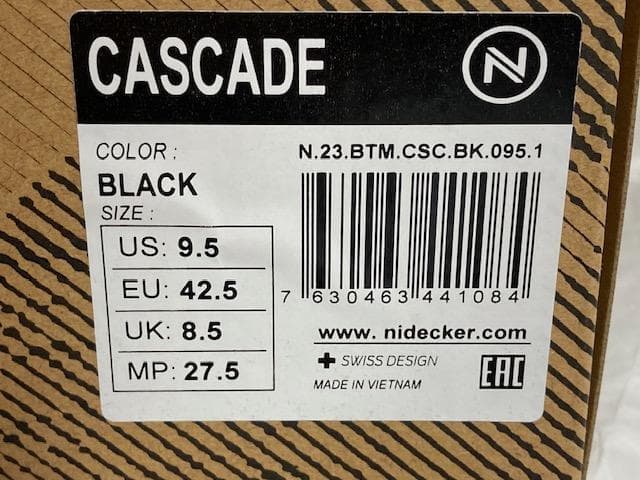 定価￥47300 半額以下 2024 ナイデッカー カスケード 27.5cm