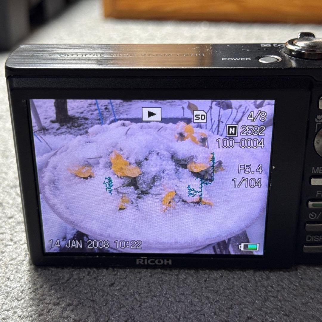 ☆動作OK RICOH R10 デジカメ バッテリー＆SDカード付き