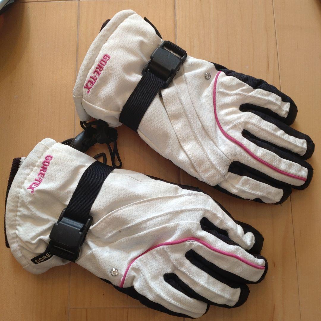 女性用、スノーボードウェア（上下）、手袋、ゴーグルの4点セット