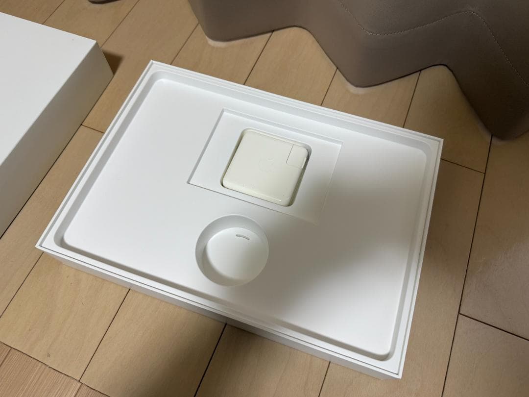 MacBook Pro 13インチ スペースグレー 2016年モデル 256GB